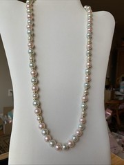 Vintage Faux Pearl Necklace-Light Pink And Very Light Green-Plastic-24in